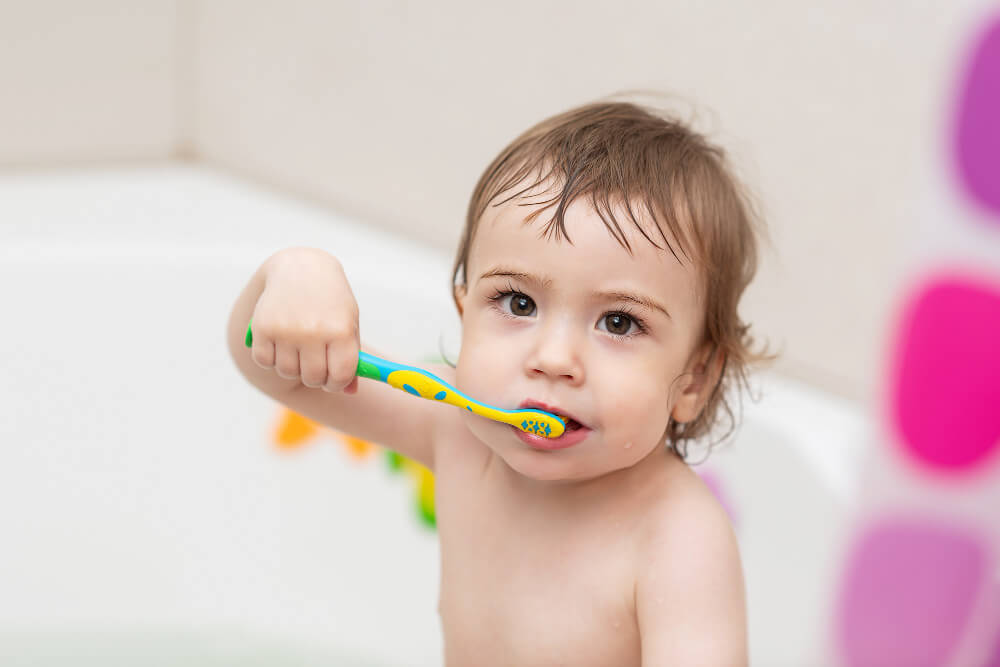 ¿Cuándo deben comenzar los niños a lavarse los dientes? ¿Y cuándo comenzar a ir al dentista?